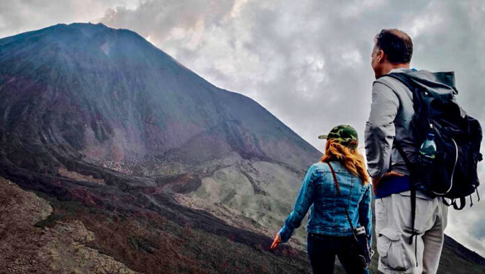 Ascenso-al-volcan-Pacaya-Octubre-2018-885x500